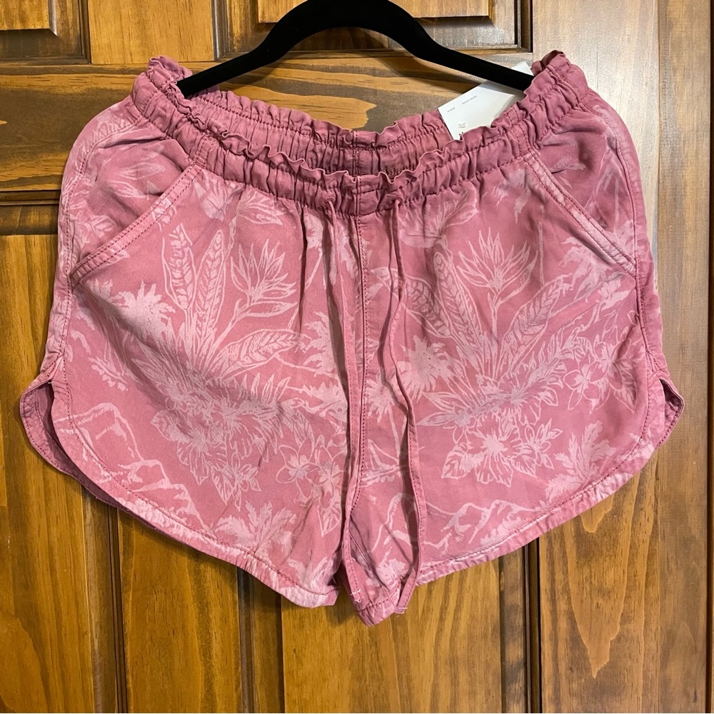 NWT American Eagle Floral Short